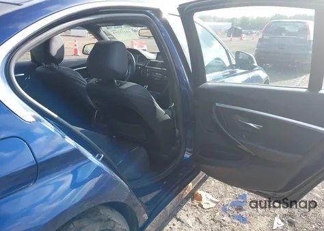 2017 BMW 330I xDrive z USA, uszkodzony, nr VIN WBA8D9C32HA005561